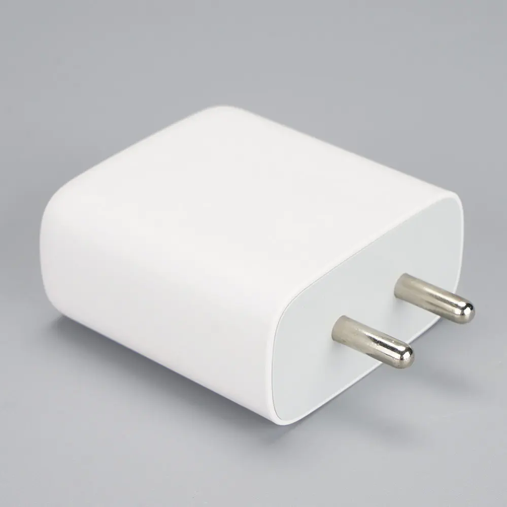 IN/India Plug 1 USB-A + 2 USB Type-C Black With Indicating Light Travel/Wall charger 110V-230V 2044