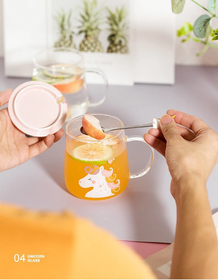 Persistence Milchkarton Glas Tasse 380ml - Süße Erdbeere Pfirsich Design - Kawaii Frühstückstasse Mit Strohhalm