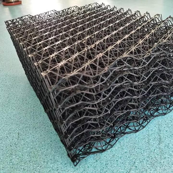 PP Plastic Splash Trickle Grid Cross-Fluted Sheet Deodorizing Wet Curtain Net Counter Flow Cooling Tower Film Fills for Pig Farm