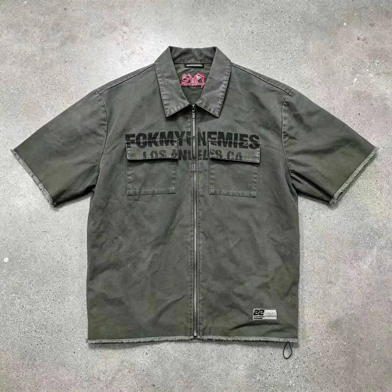 OEM Washed Gray Cotton Zip up Work Shirt Utility Pockets Raw Hem Streetwear Casual Bulk Supplier Wear Men Short Sleeve Shirt