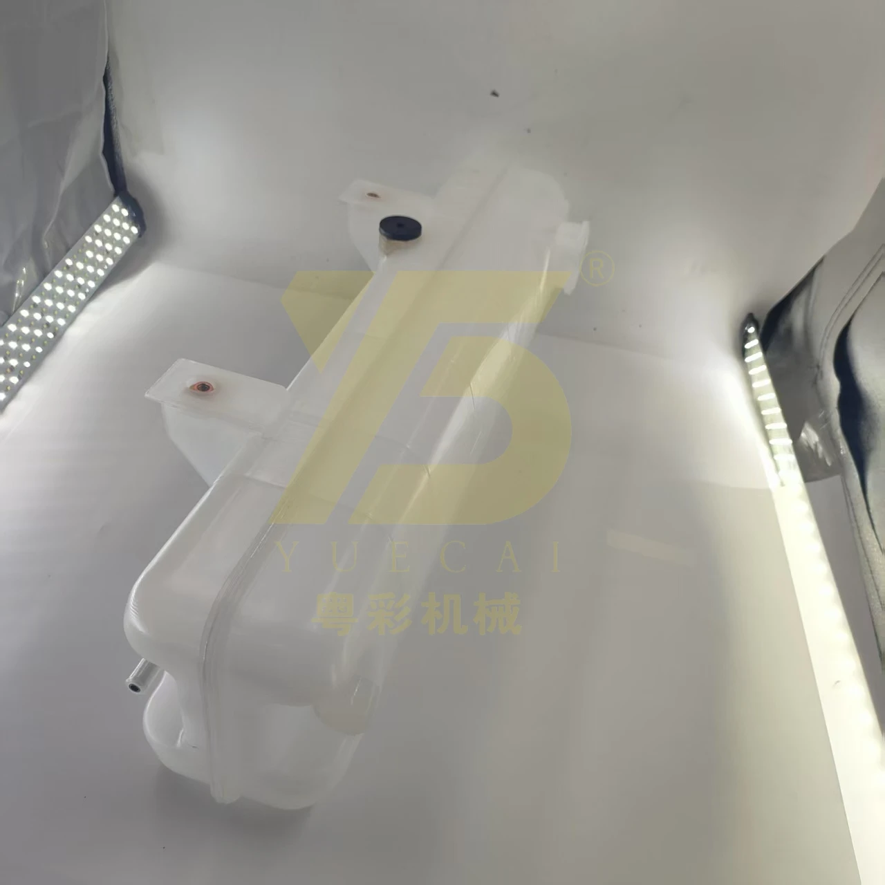 YUE CAI Construction Machinery Spare Parts Engine Auxiliary Water tank 243-5225 2435225