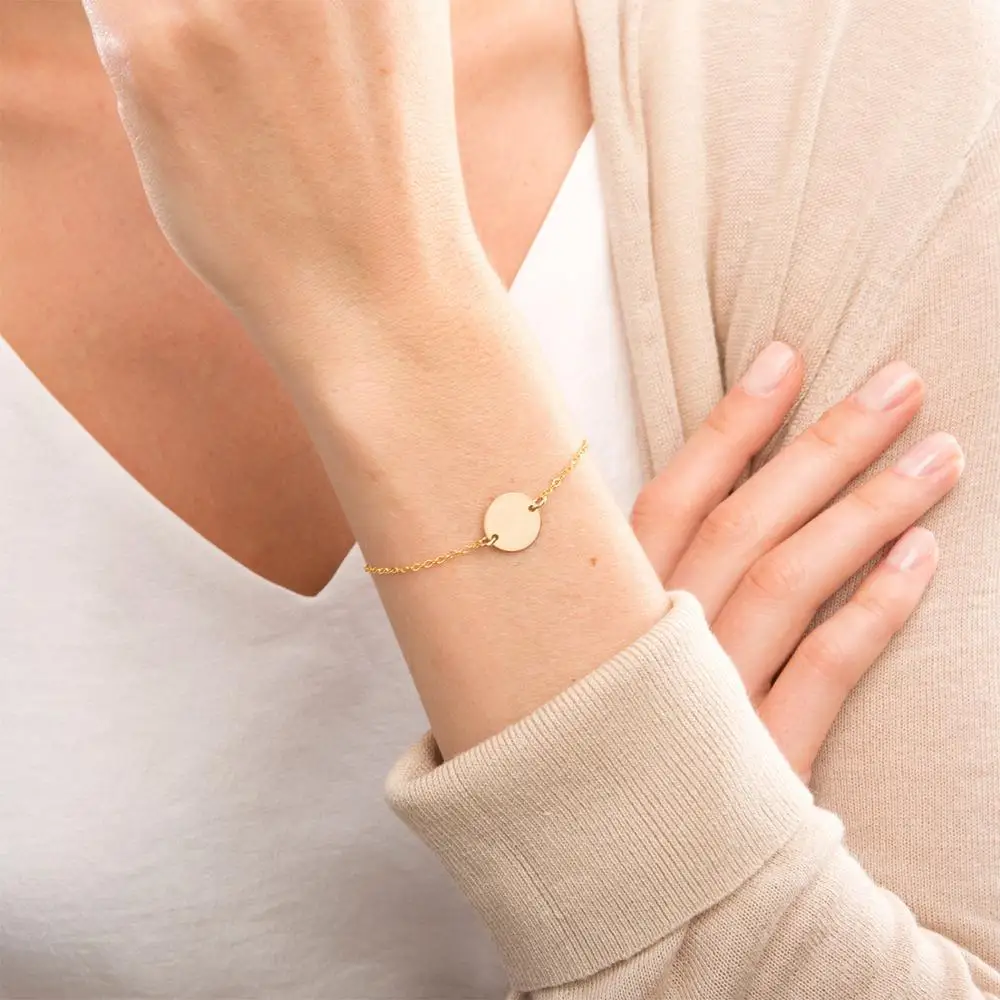 New Arrival Customized 13MM Stainless Steel round Pendant Link Chain Disc Bracelet Classic Lettering Gold Plating Trendy Style