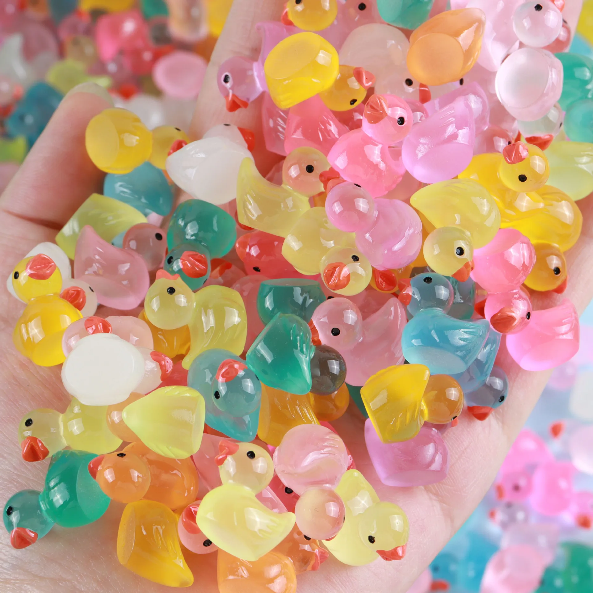 High Quality Luminous Colorful Glow in Dark Duck Miniature Figurine Resin Crafts Night Light Mini Duck Garden Decoration