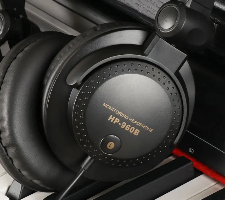 Professional Wired Mic Headphone And Mobile Headset Video Audio Studio