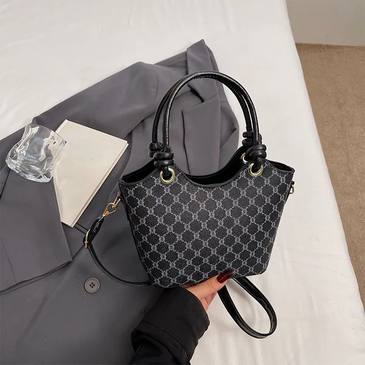Favorable Price Elegant Shoulder Bags for Women Leather Messenger Bag for Women Fashion Trends Ladies Bags Ladies Handbag