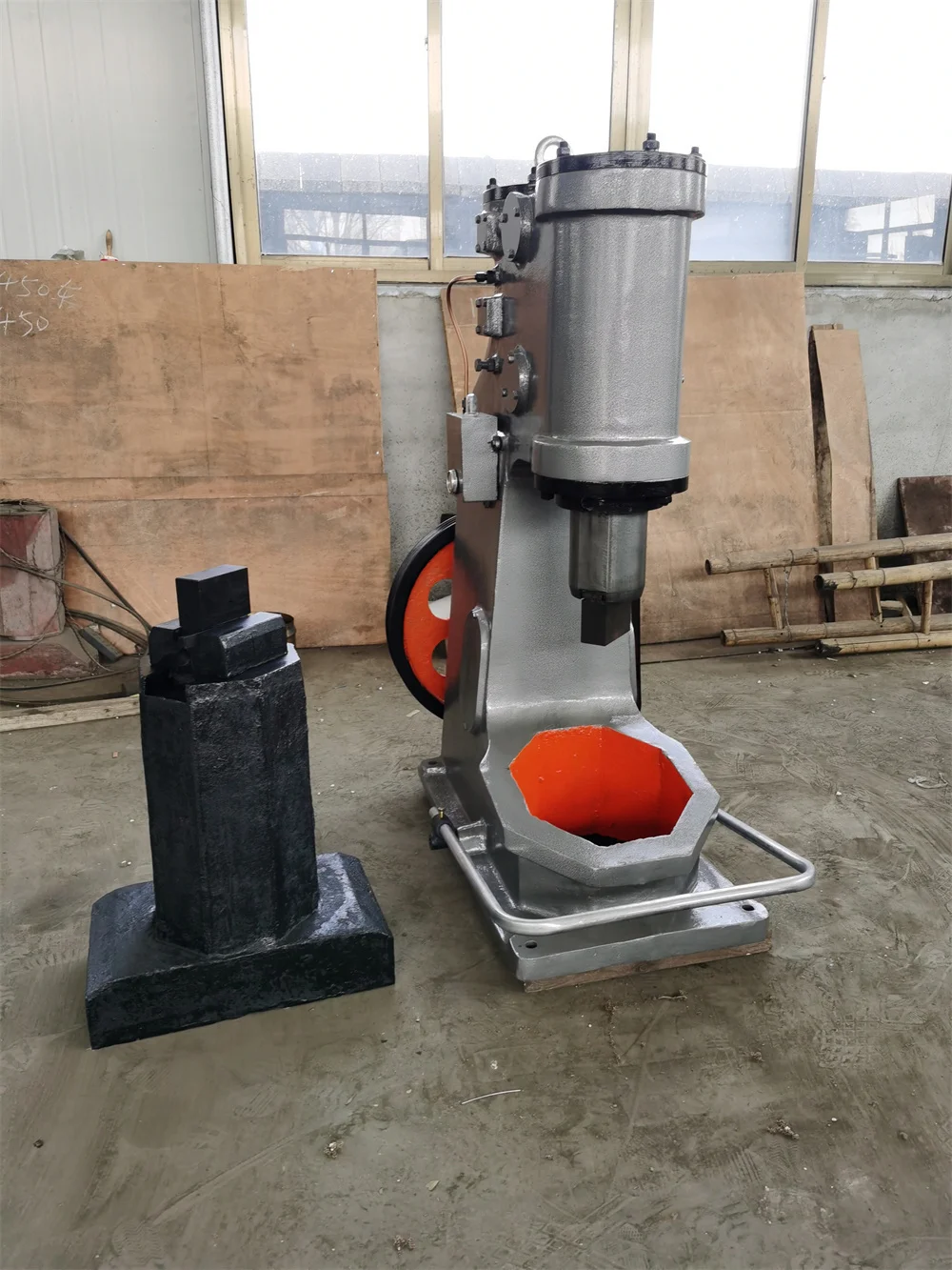 Blacksmith Pneumatic Forging Power Hammer C41-20kg 40kg Power Hammer Drills