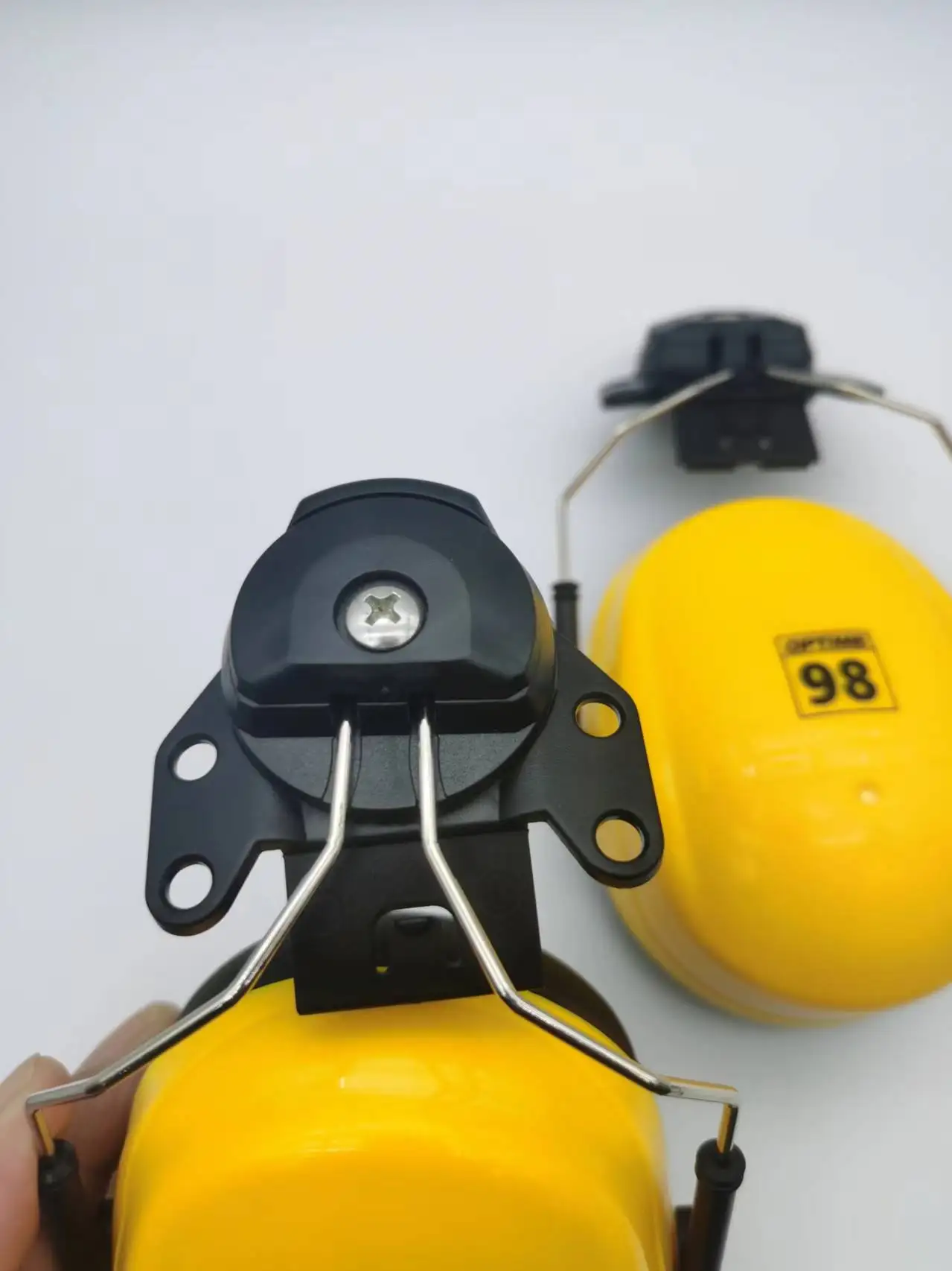 H9P3E Safety Helmet-Mounted Earmuff Protective Noise Reduction Hearing Aid with Earring Protection