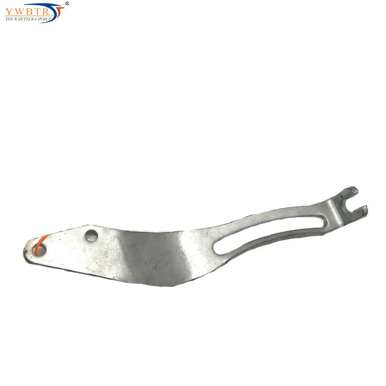 High-quality Alternator Bracket for NPR 700P Truck Repair