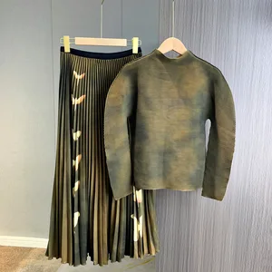 Factory Quality Fast Delivery Women's Fashion Set Stretch Casual Top and Skirt Two-Piece Miyake Pleated Set