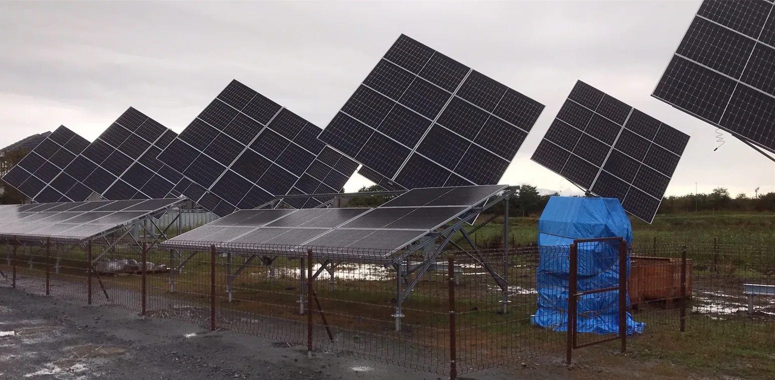 Vertical Solar Tracking Panel Rack System 2 Axes Solar tracker System Price Dual Axis Solar Tracking System 3kw
