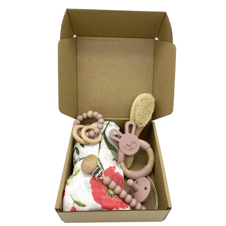 Заводская поставка Xiamen, подарок для новорожденного ребенка, прорезыватель, игрушка, деревянное кольцо, румяна, подарочный набор для ребенка с муслиновым одеялом