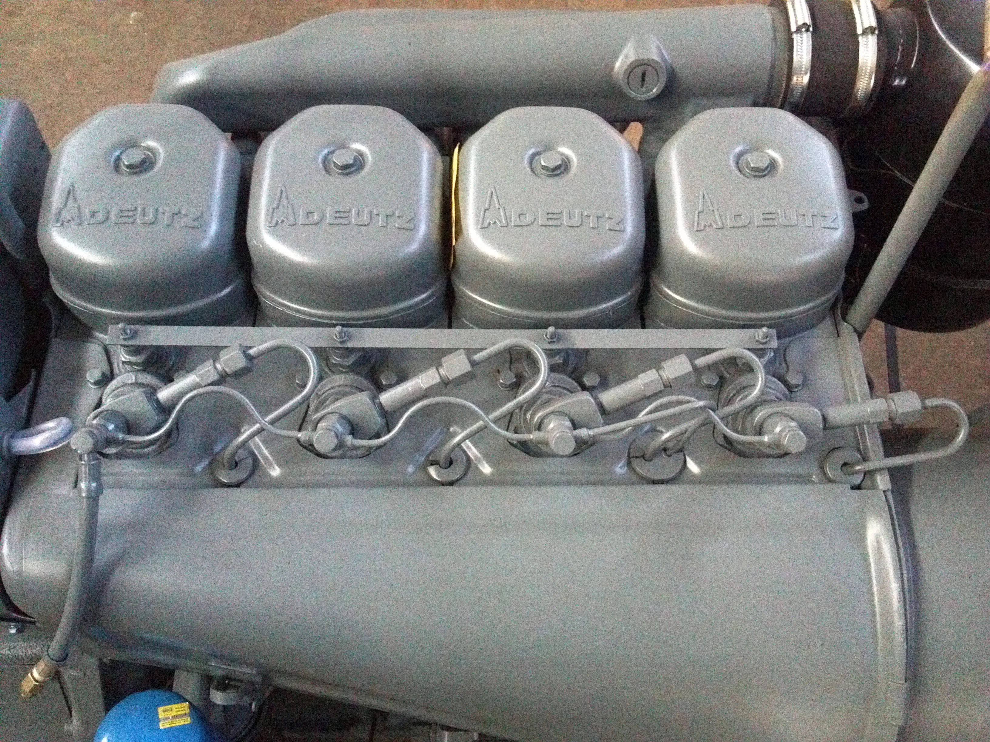 Puleggia Tenditore Doppia Cinghia Per Motore DEUTZ 912/913/914 - Ricambio Nuovo