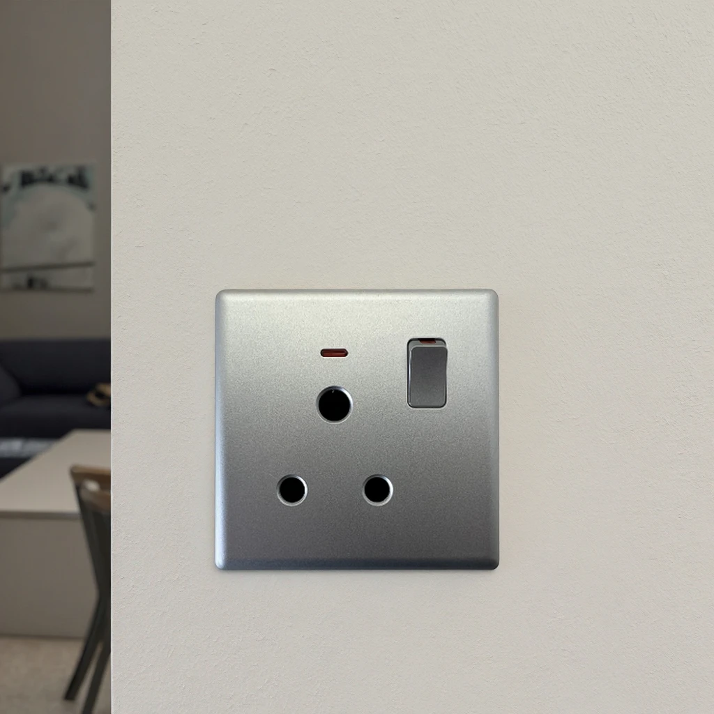 VNX Factory Deliver UK Standard 15A Multi 3-Pin With Neon Electrical Sockets and Switches PC Material for Smart Home