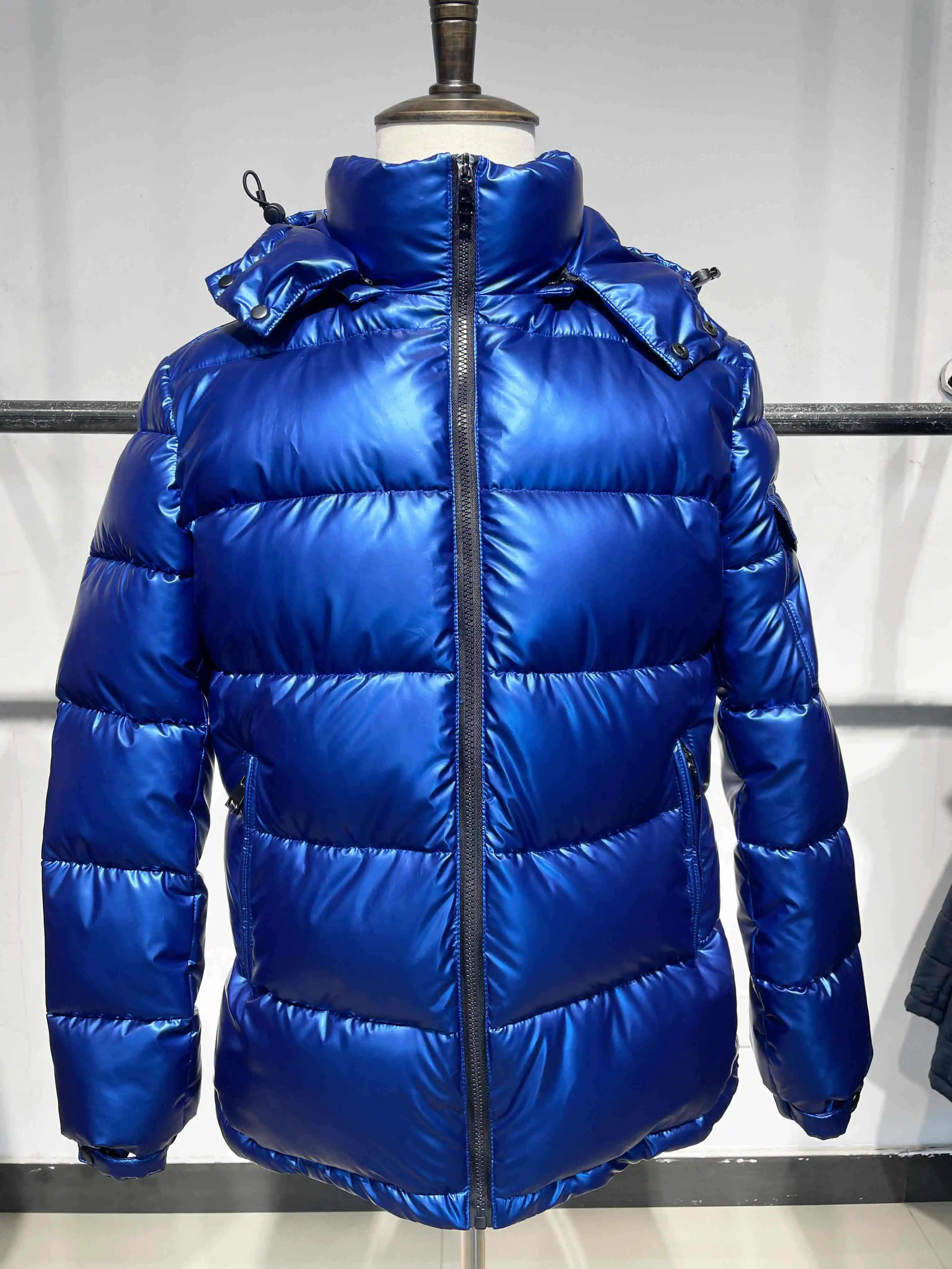 Hot Sale Fashion Designerwinter Down Jacket Custom Soft Waterproof