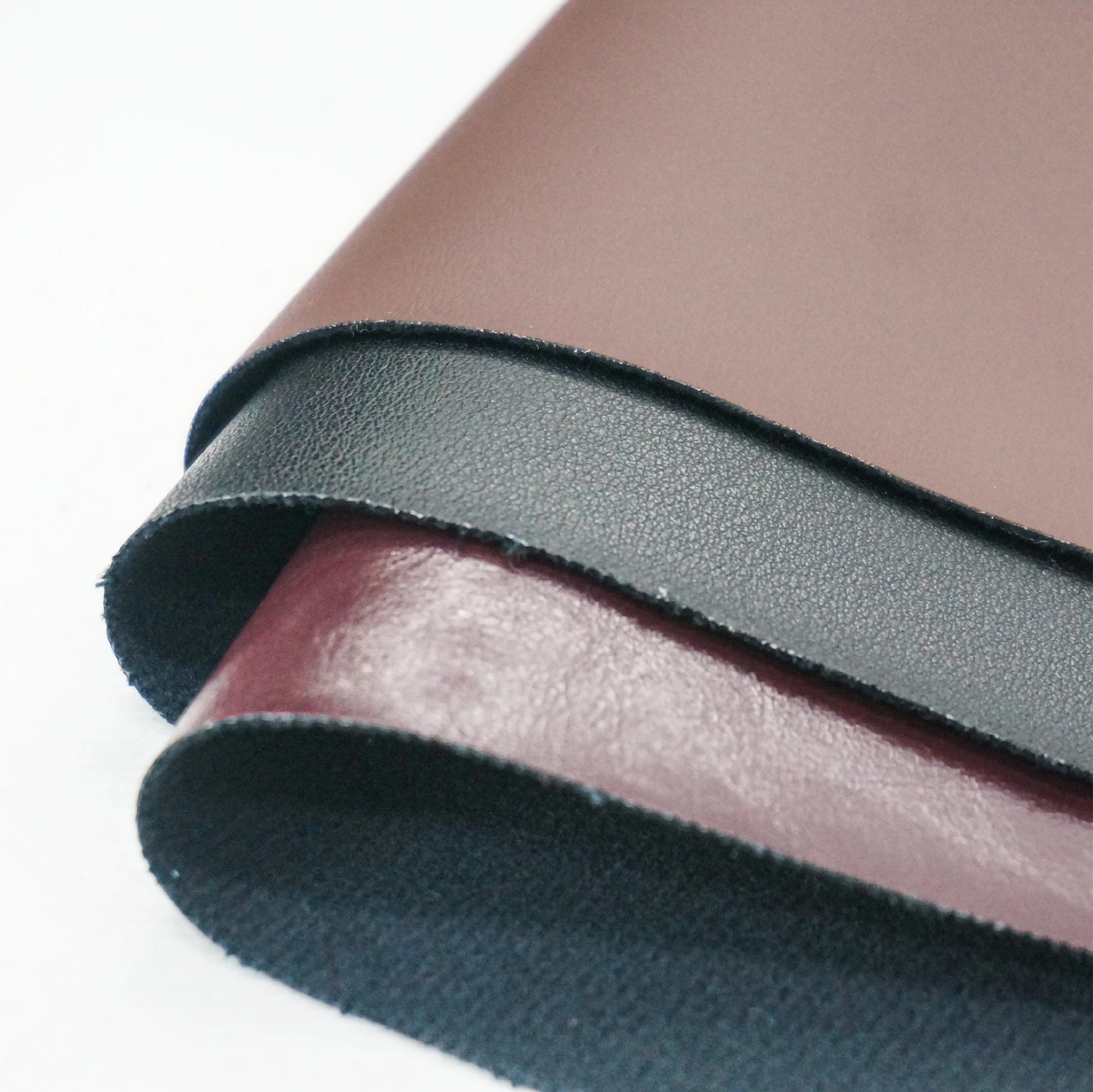 Cigno Leather: Eco-Friendly Solvent-Free Faux Leather with Elegant Lychee Pattern PU Artificial Leather