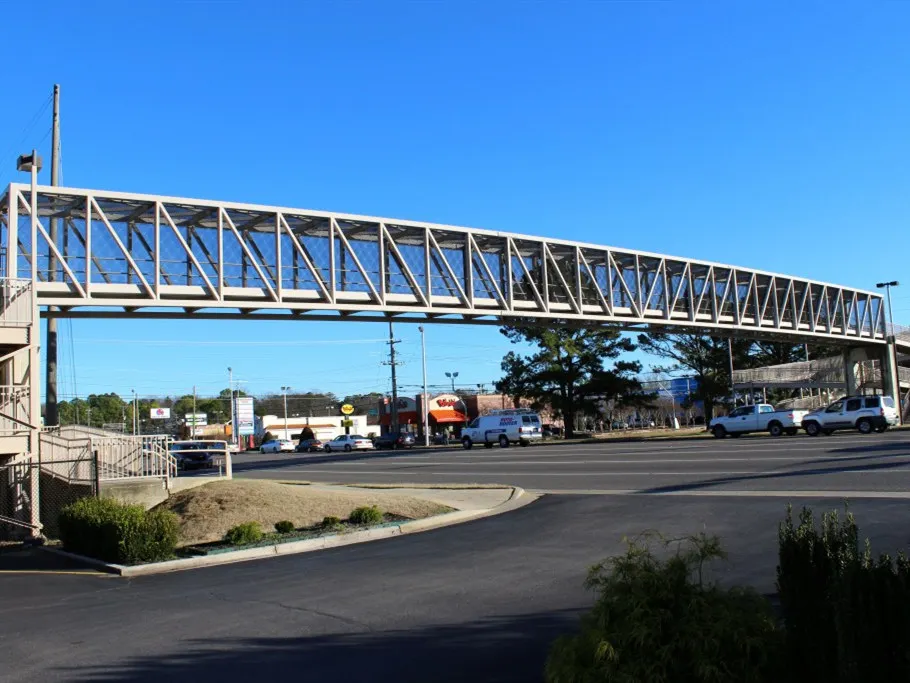 Prefab Steel Structure Overpass Pedestrian Bridge Glass Canopy Steel Overhead Bridge