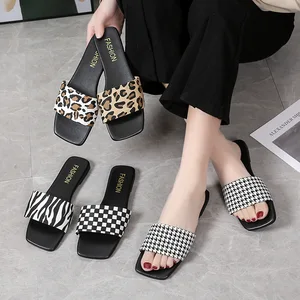 Custom Logo Design Factory Wholesale Women Square Toe Summer Leopard Slipper Outdoor Women Zebra Stripe Fat Slippers