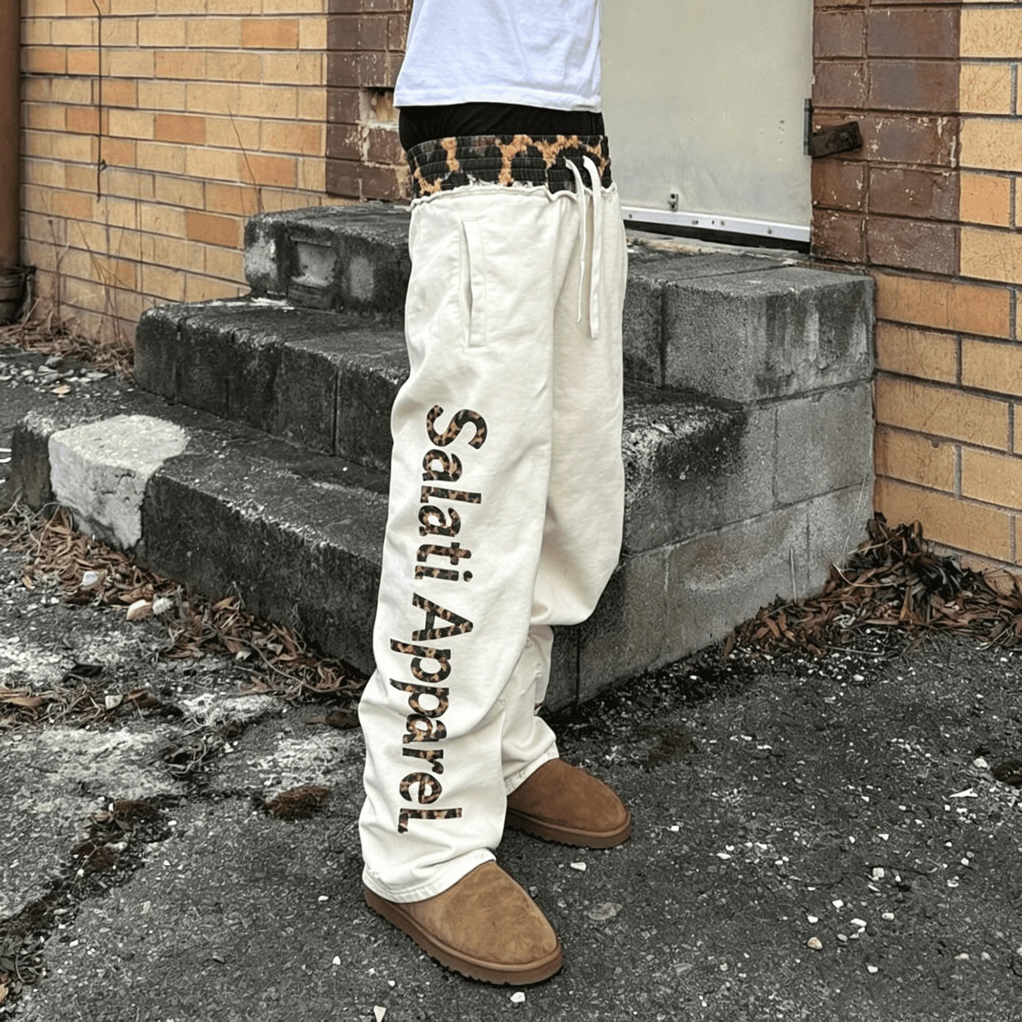 Custom Vintage Washed Distressed Sweatpants Men Leopard Print Elastic Waist Baggy Wide Leg Streetwear Heavy Cotton Jogging Pants gallery 2