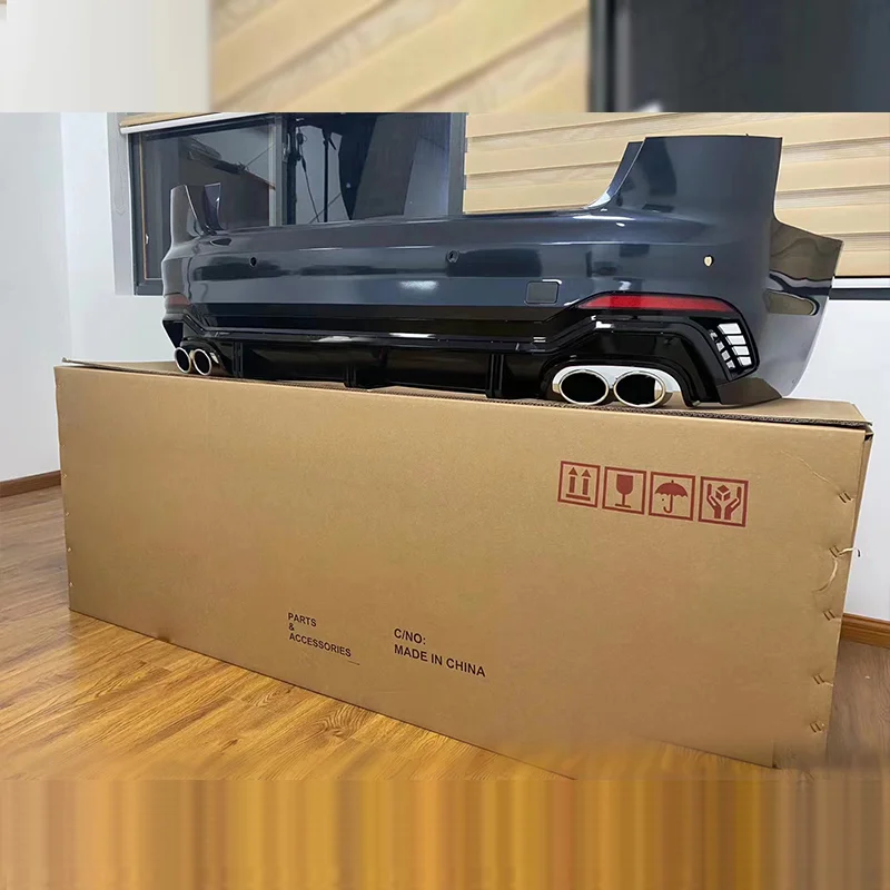 車A4 B9 S4リアバンパーディフューザー排気チップボディキットアウディ
