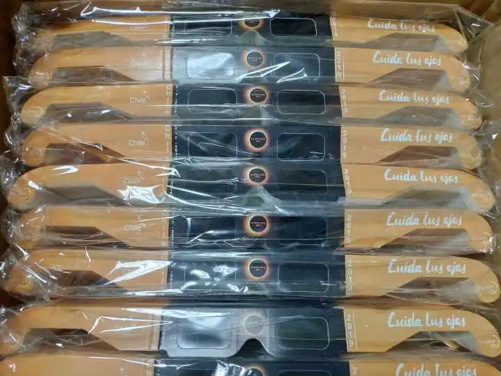 Random Style Sample Free Solar Eclipse Glasses Wholesaler ISO Certified Custom Logo Supplier Solar Eclipse Glasses
