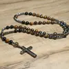 Collana con ciondolo a croce occhio di tigre