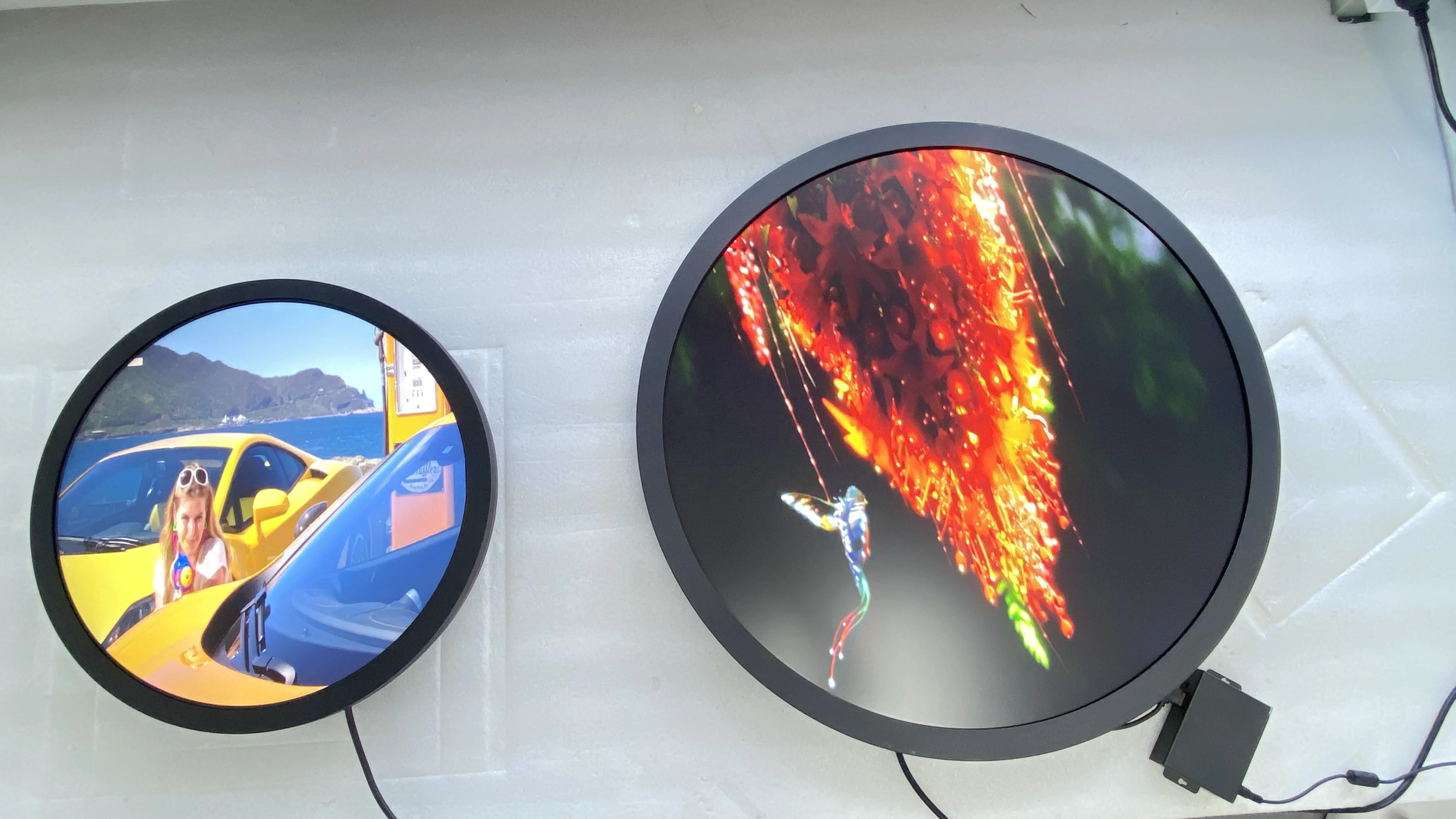 15.7 Inch 960 x960 Circular P157RAN02.0 Advertising Display for Art Exhibitions and Coffee Shops with 1 Year Warranty manufacture