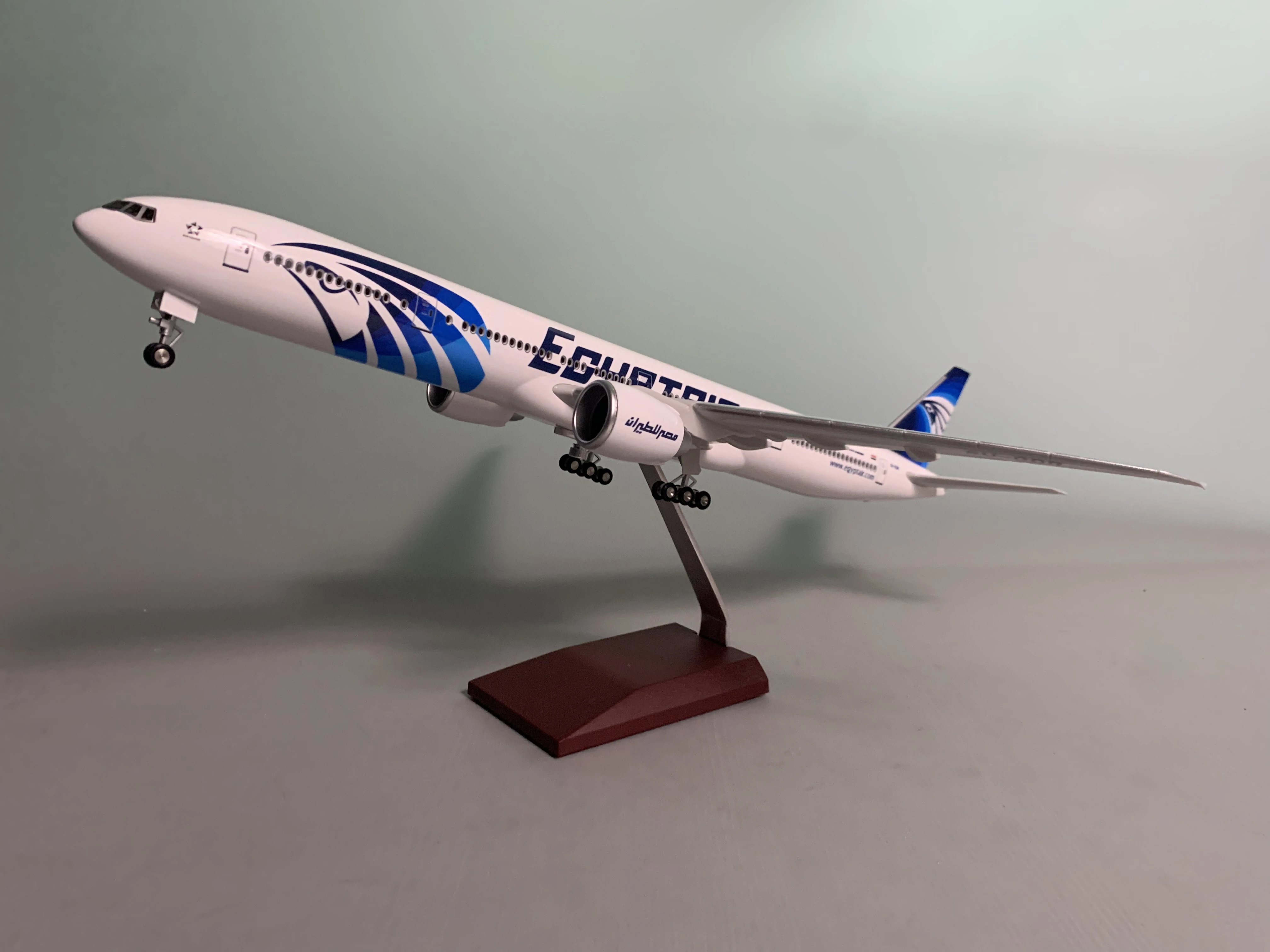 EgyptAir Boeing 777 - 300 1/400