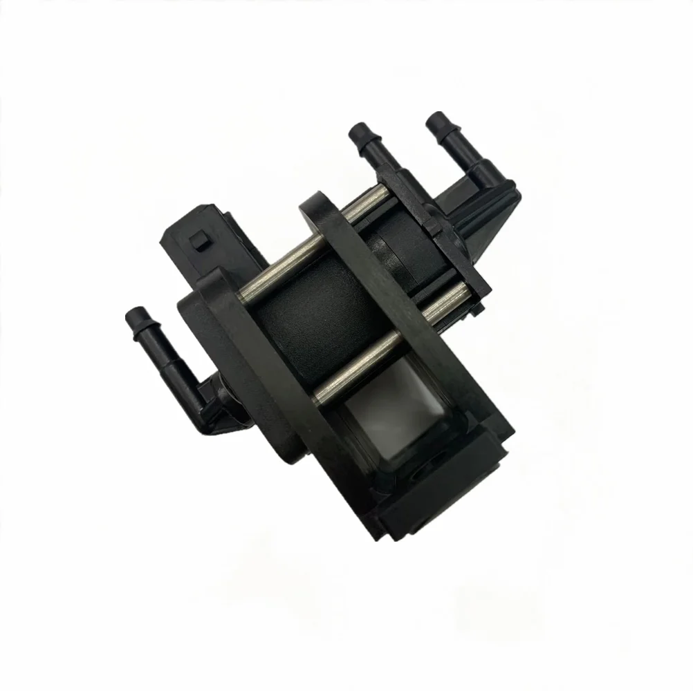 OEM Engine Solenoid Valve for VW EuroVan 70 7D 701906283 701 906 283 Vehicle Parts