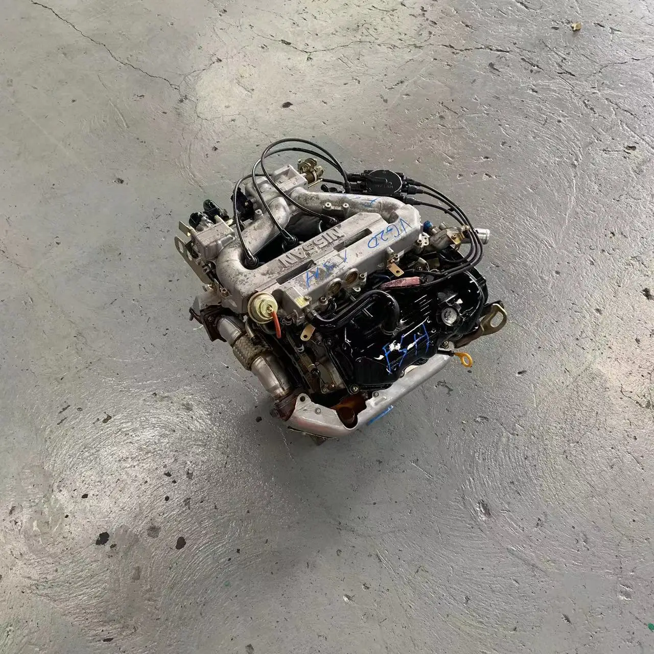 Second-hand Engine Assembly for 6 Cylinders Nissan VG20 Used Gasoline Engine