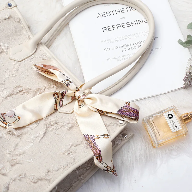 Женский атласный шелковый шарф с принтом длинный узкий 4*90 см сумочка ручкой для шеи и духов Twillies