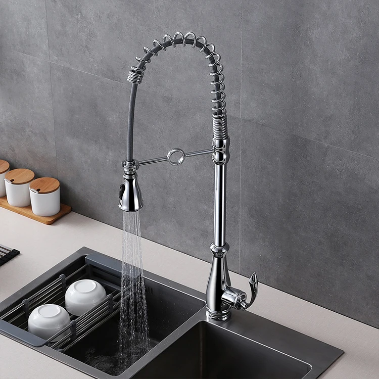 Grifo monomando para fregadero de cocina con resorte extraíble montado en cubierta dorada