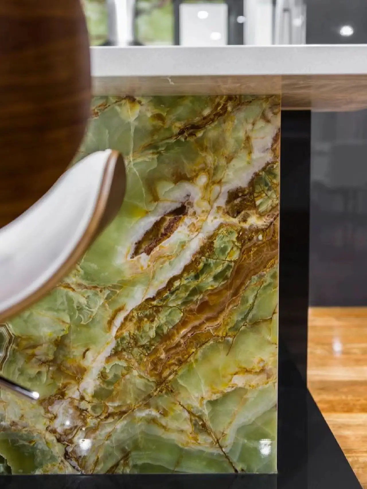 Natural Stone Wall Cladding Marble Backlit Onyx Slab Price Translucent Green Onyx Slab