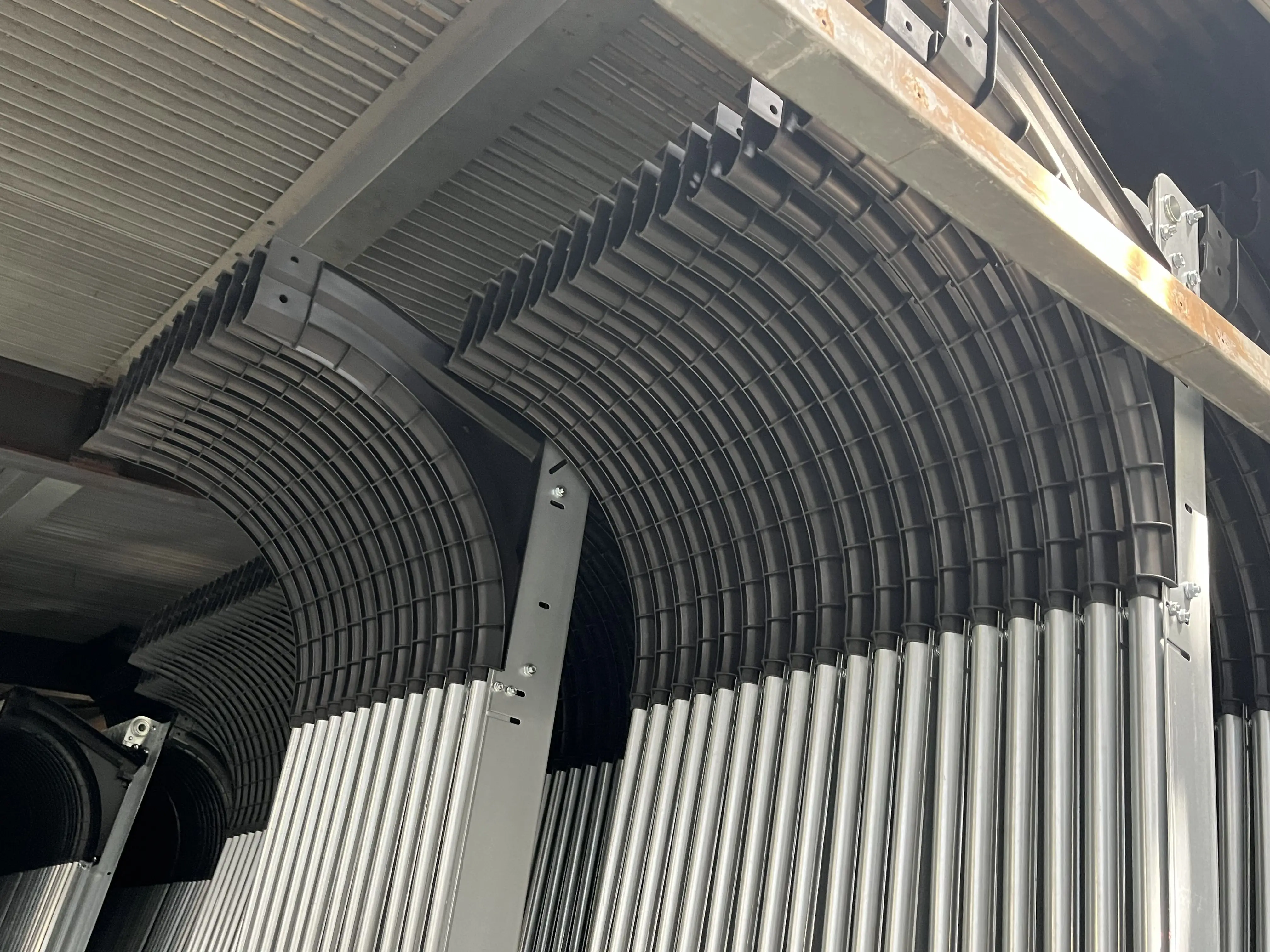 High Quality Garage Door Kits Track Door Hardware Sectional Garage Door