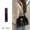 Bolso bandolera negro tipo caviar de 25 bolsas (estilo ancho), longitud 23 cm.