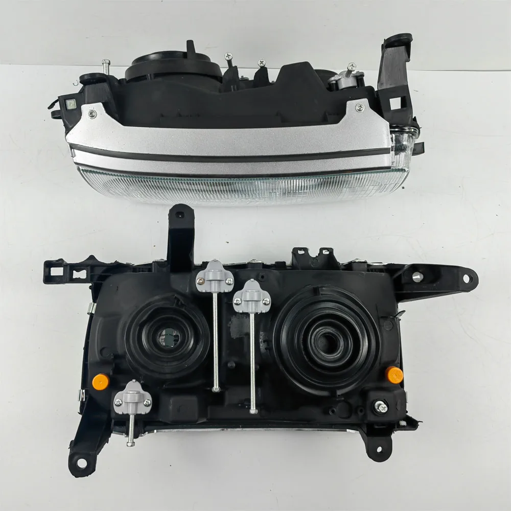 Toyota Land Cruiser LC80 FJ80 Headlamp Pair - 100W Halogen