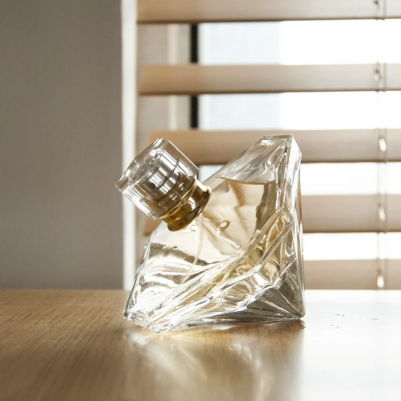 Zarte Parfümflasche Aus Kristallglas – 6 Ml, Mit Glasstab, Für Unterwegs