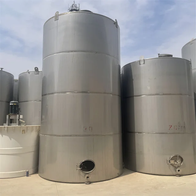 Customized vertical 30 cubic meter liquid storage tank and vacuum storage tank
