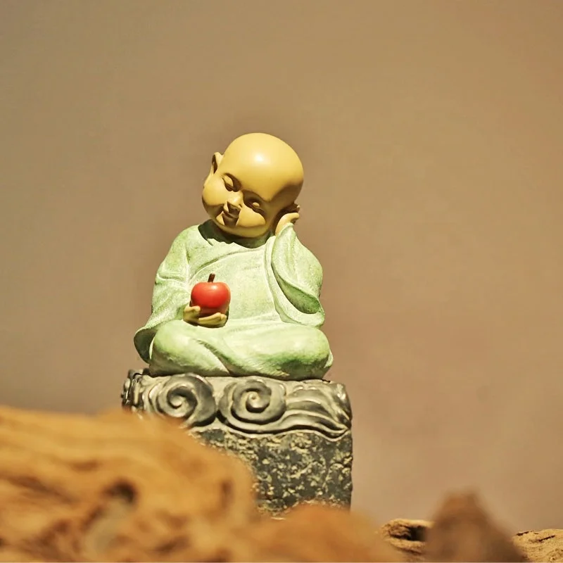 Маленькая китайская статуя смеющегося дзен, милая статуя Будды, монах в китайском стиле, художественное ремесло, форма монаха шаолина для домашнего декора, скульптура, ремесла
