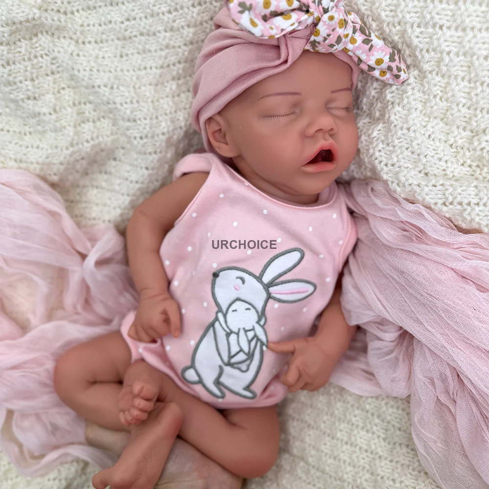 Realistic 18Inch 45cm High Simulation Silicone Weighted Baby Reborn Sleepy Closed Eyes Cute Baby for Small Kids Toy