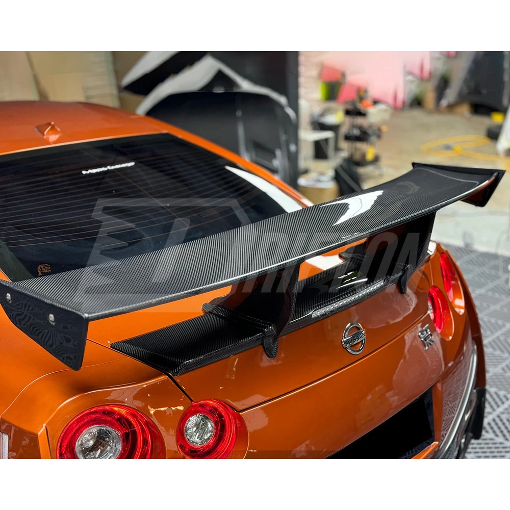 Drifton Carbon Fiber Rear Spoilers for Nissan R35 GTR