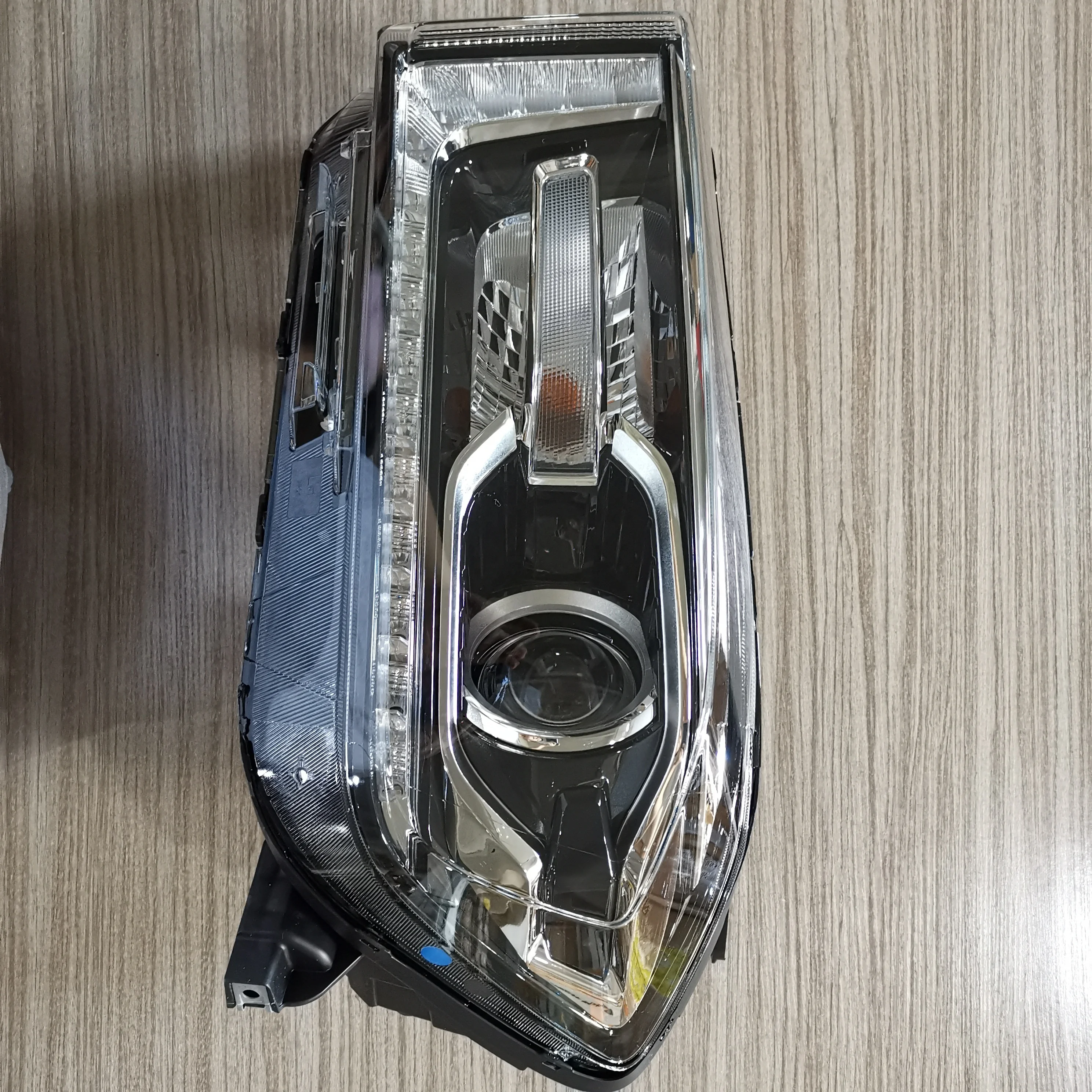 SAIC MAXUS T60 Original High configuration headlights C00054033 