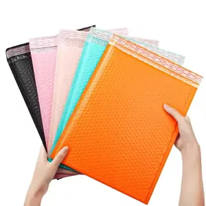 OEM Stock Eco-Friendly Bubble Padded Envelopes Black Pink Mailer Strong Adhesive Air Bags Customizable Biodegradable Socks Shoes