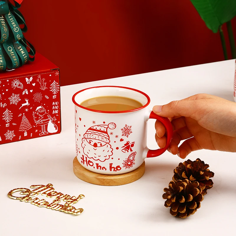 Wholesale Luxury Ceramic Christmas Coffee Mug Set Custom Creative Light Luxury Dishwasher Safe Perfect Christmas Gift Cup manufacture