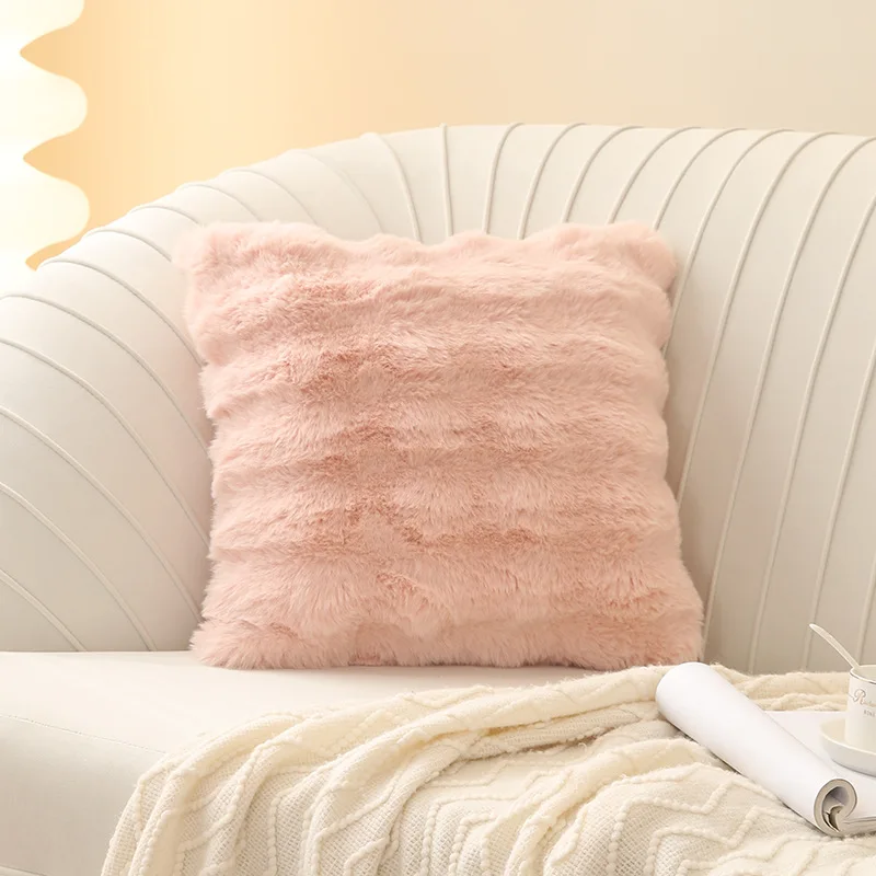 Aoyatex customized hot sale light luxury solid color rabbit fur throw pillow details