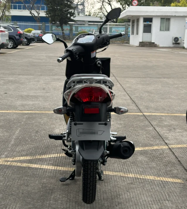 Kavaki Factory High-Performance Racing Motorcycles Powerful 110cc Gas Scooters for Cheap Chinese Gas Scooter