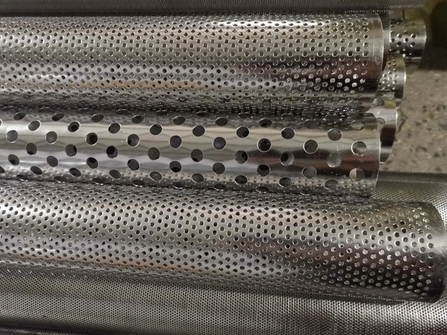 38mm 1.5 Inch T304 Stainless Steel Perforated Tube – Exhaust Repair Pipe – 1/2 Meter Length – Unbranded Performance Part