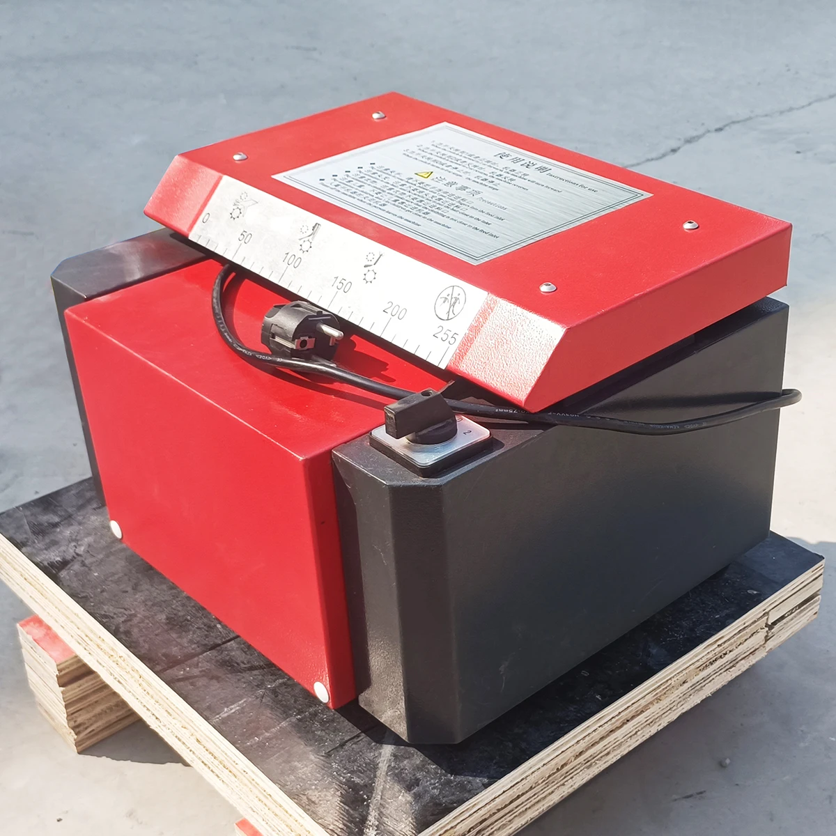 Cardboard Shredder Corrugated Paper Crinkle Cutter Carton Box Cutting Recycling Machine Honeycomb Cardboard Perforation Cutter