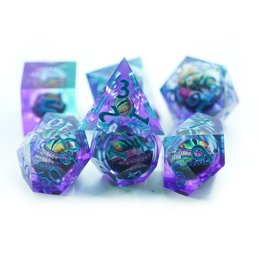 Yushun Conxunto de dados personalizados DND de resina azul con po de brillo número para xogo de taboleiro