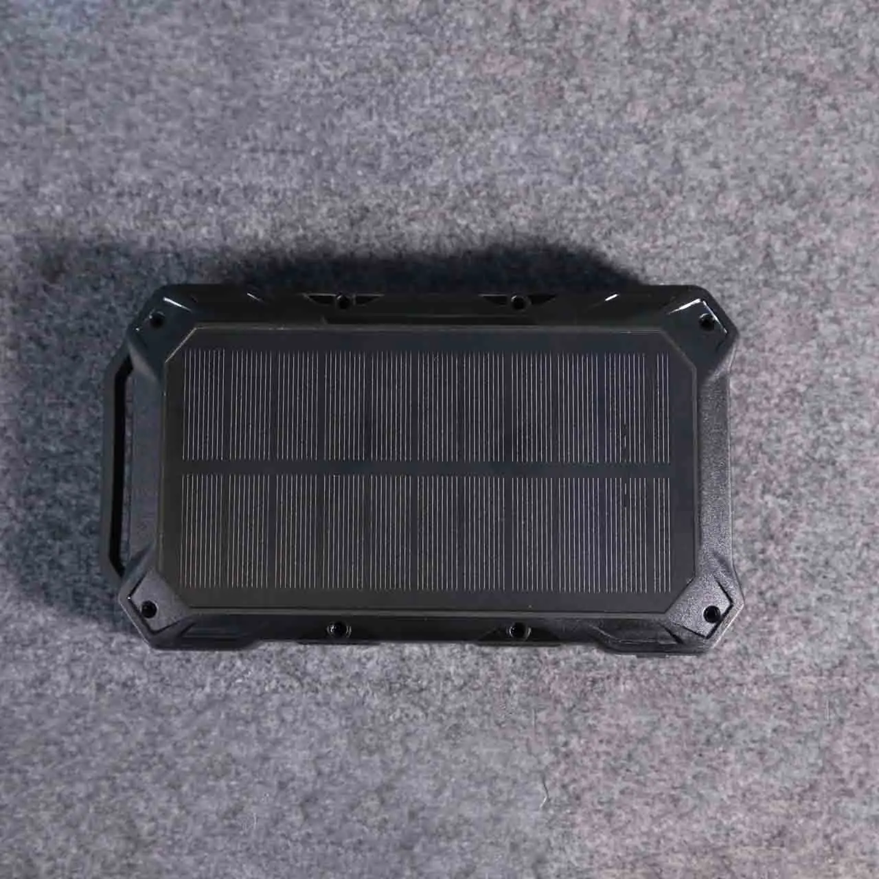 PD65W Solar Power Bank 20000mAh Ip67 Waterproof UN38.3 MSDS IATA Certified for Shipping to Africa SP0042 Multi-port Power Bank