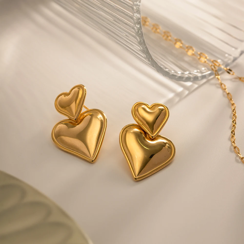 FLAT METAL DOUBLE HEART DROP EARRINGS - GOLD
